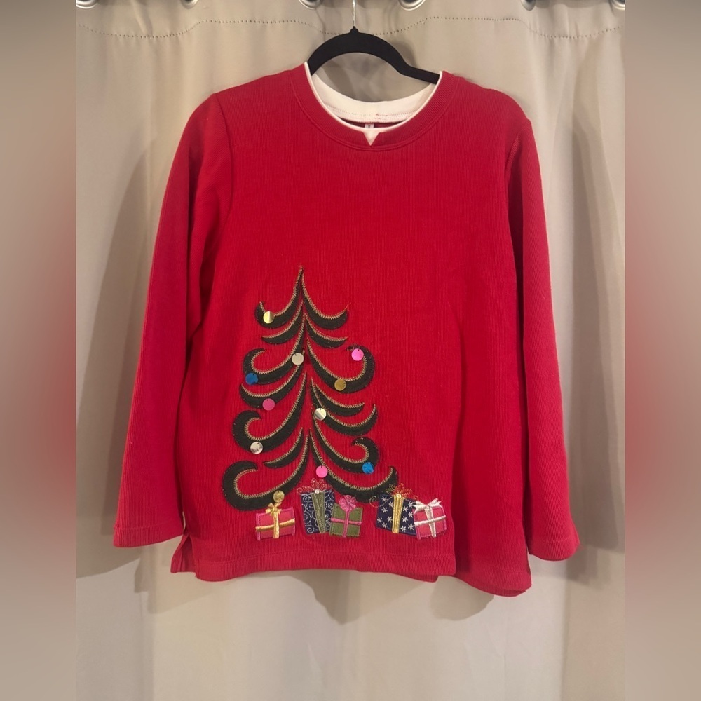 Women’s White Stag Red Long Sleeve Top